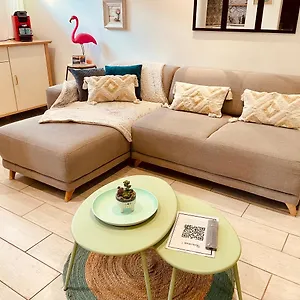 appartement-neuf-dans-villa-a-costebelle.aixenprovencehotels.org/